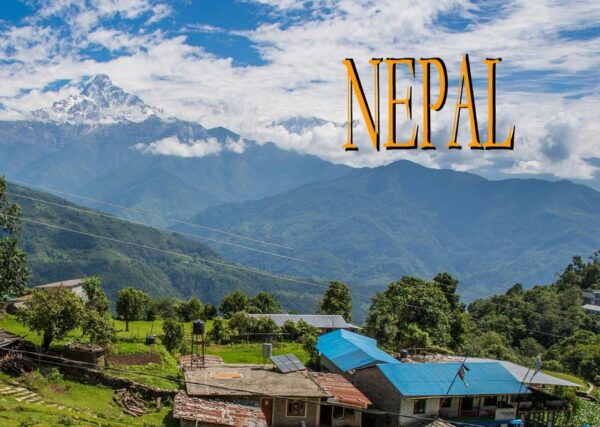 Der Bildband Nepal stellt in unzähligen Bildern eine Region vor, die zu den schönsten der Welt zählt. Dazu gibt es viele interessante Begleitinformationen über Nepal und seine Menschen.