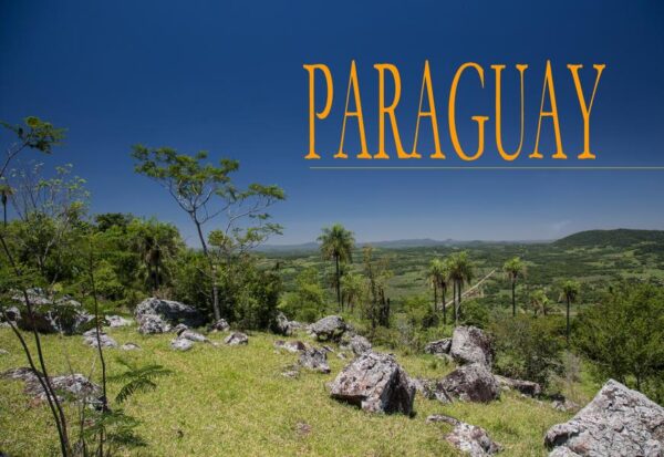 Der Bildband Paraguay ist ein ideales Geschenk für jeden, der dieses Land in Südamerika liebt. In vielen Bildern wird Paraguay vorgestellt, ergänzt um zahlreiche Informationen zu Geschichte und Gegenwart.