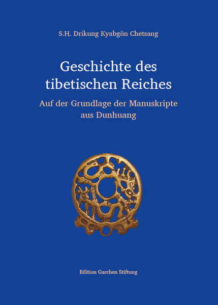 In einer Höhle an der Seidenstraße entdeckt der Priester Wang Yuanlu im Jahr 1900 einen Schatz von alten Schriften. Sie erzählen vom Aufstieg und Fall der Pugyal-Dynastie, des tibetischen Herrscherhauses zwischen dem 5. Jahrhundert vor unserer Zeitrechnung und dem 9. Jahrhundert unserer Zeitrechnung. Sie wandelte Tibet von einer Ansammlung sich befehdender Kleinkönigreiche zu einer imperialen Macht, die ihren Einfluss über halb Zentralasien geltend machte. Zeitgleich erblühte die tibetische Zivilisation und schuf die Grundlage für die heutige tibetische Gesellschaft. Die Manuskripte von Dunhuang erzählen von den Leistungen der Herrscher, von Königinnen, Thronerben und Leibärzten. Wir erfahren von matriarchalen Strukturen, von Riten und Machtkämpfen in der Herrscherfamilie, von der Beziehung zu Nachbarvölkern und den Gesetzen der alten Welt. Zeugnisse für und wider den Buddhismus zeigen die Entstehung grundlegender Vorstellungen des tibetischen Weltsystems und damit des Bündnisses von Dharma und Politik. Drikung Kyabgön Chetsang Rinpoche ist der Linienhalter der Drikung Kagyü und einer der wichtigsten spirituellen Führer des tibetischen Buddhismus. Durch sein breites Wissen, seine Sprachkenntnisse und sein Vermögen, auch gegensätzliche Sichtweisen in die Betrachtung einzubeziehen, ist er der ideale Geschichtsschreiber seines Landes.