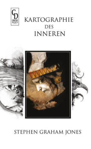 Kartographie des Inneren ist eine schreckenerregende, nach innen gewandte Geschichte von Stephen Graham Jones, die Paul Tremblay als »emotional roh, verstörend, gruselig und brillant« bezeichnet. Blackfeet-Autor Stephen Graham Jones bietet seinen Lesern eine packende Horror-Geschichte über Amerikanische Ureinwohner. Eines Nachts sieht ein Fünfzehnjähriger eine Gestalt. Sie erinnert ihn an seinen längst verstorbenen Vater, der auf mysteriöse Weise ums Leben kam, bevor seine Familie das Reservat verließ. Als er der Gestalt durch das Haus folgt, entdeckt er, dass dieses größer ist, als ihm bewusst war. Es ist einer dieser Orte, in dem man sich verlieren kann und gleichzeitig Dinge findet, die man lieber nicht hätte finden sollen. Im Laufe einiger Nächte versucht der Junge, sein Haus zu kartographieren, was seinen kleinen Bruder in Lebensgefahr bringt und ihn selbst gleichzeitig in die Lage, sie beide zu retten … zu einem schrecklichen Preis. The New York Times: »Brillant.« Richard Kadrey: »Stephen Graham Jones' schauriges Kartographie des Inneren ist wie eine verdrehte YA-Geschichte für Erwachsene, teils von S.E. Hinton, teils von Shirley Jackson. Es geht darum, jung und pleite zu sein, und um den Moment, in dem man sich zum ersten Mal fragt, wer seine Eltern wirklich sind. Die Antworten sind da draußen, aber sie werden dich für immer verfolgen.« Paul Tremblay: »Stephen Graham Jones' Kartographie des Inneren ist ein Triumph. Emotional so roh, verstörend, gruselig und brillant. Sie werden nicht ungerührt sein. Sie werden nicht unberührt bleiben. Es ist eine Geistergeschichte im wahrsten, dunkelsten und melancholischsten Sinne. Stephen weiß, dass wir von unseren Eltern, unseren Familien und unserer gemeinsamen Vergangenheit ebenso heimgesucht werden wie von uns selbst