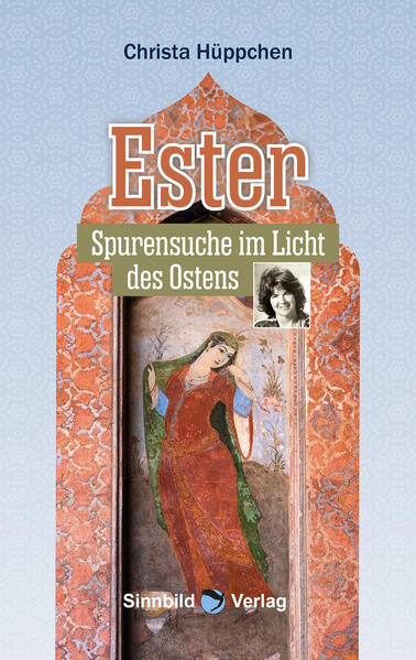 Dies Buch ist eine Zeitreise nach Ägypten, dem Libanon und Persien, auf den Spuren der alten Kulturen und eines abenteuerlichen Großvaters, der über hundert Jahre zuvor nach Persien reiste. Das Miteinander der Religionen und die Geschichten um Ester, die jüdische Frau des persischen Königs Xerxes, machen nachdenklich. Es ist eine Einladung in die Rosenstadt Shir?z und nach Isfah?n sowie zu der Frage, ob wir nach so vielen Jahren der Kolonisation den Menschen aus dem Osten nicht endlich auf Augenhöhe begegnen sollten. Wo ist das Licht, das leuchtende, das Wege weisende, das wärmende Licht? Die Sonne geht im Osten auf!