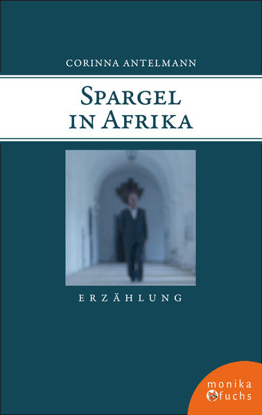 Spargel in Afrika ist eine leise, persönliche Erzählung zwischen Melancholie und Ironie, ein Monolog, der sich als Dialog verkleidet, als wortreiche und zugleich sprachlose Auseinandersetzung eines fürsorglichen Sohnes mit seinem lebensmüden, 90-jährigem Vater, der im Krankenhaus liegt und sterben wird. Der Sohn spürt, dass auch er älter wird, und in der Generationenfolge den Platz seines Vaters einnehmen wird. Während dieser womöglich letzten Begegnung berühren beide das Thema des Nährens und Genährt-Werden als universelles Bedürfnis des Menschen. Gemeinsame Essens-Erinnerungen helfen ihnen, eine Übereinstimmung zu finden, dort, wo es unmöglich geworden zu sein scheint, die eigenen Gefühle und Bedürfnisse zu verbalisieren. „Was fehlt dir, Vater?“, frage ich ihn und gebe mir die Antwort selbst: Nichts natürlich. „Du hast alles, was du brauchst.“