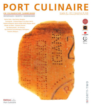 Port Culinaire - Reportagen, Rezepten und Warenkunde, viermal jährlich seit 2007 Port Culinaire ist ein Sammelband rund um das Thema Kulinarik, den der bekannte Buchautor und Fotograf Thomas Ruhl in der eigenen Edition Port Culinaire herausbringt.