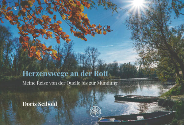 Warum ist es an der Rott so schön? Doris Seibold macht sich bei der Suche nach der Antwort auf diese Frage auf ihre ganz persönliche Reise der Rott entlang. Im Gepäck ihr Fotoapparat und alles, was es über die Rott, das Rottal und seine Menschen zu lesen gibt. Sie erkundet wandernd, radelnd und mit dem Auto dieses schöne Fleckchen Erde und dokumentiert ihre Erfahrungen und Eindrücke für uns. Entstanden ist eine beeindruckende Bilder- und Lesereise von der Quelle bis zur Mündung. Kommen Sie mit und entdecken Sie Ihre eigenen Herzenswege entlang der Rott!