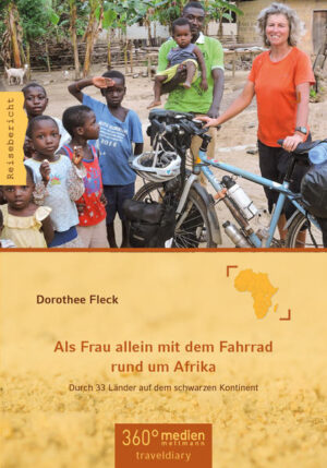 Trotz der vielen Bedenken, als Frau allein mit dem Fahrrad rund um Afrika zu fahren, machte sich Dorothee Fleck auf den Weg. Sie meisterte die Herausforderung und fuhr in zwei Jahren 40.000 Kilometer durch 33 afrikanische Länder. Sie trotzte den auftretenden Schwierigkeiten, die der afrikanische Kontinent bereithielt: Dem Schnee im Atlas-Gebirge folgte die Hitze der Wüste. Kurz vor Mauretanien fuhr ein Reisebus über ihr Vorderrad, das sie notdürftig vor Ort ersetzen konnte. Ebola durchkreuzte ihre Pläne – die Grenze zur Elfenbeinküste war noch geschlossen. In Nigeria fand sie eine sichere Schneise zwischen Boko Haram und den Anschlägen auf die Ölplattformen im Nigerdelta. Wegen Tiefsand musste sie in Angola auf andere Fahrzeuge zurückgreifen. In Sambia wendete sich das Blatt: Es wurde touristischer, es gab Orte, wo sie länger verweilen konnte. Immer wieder wurde sie vor wilden Tieren, vor allem Löwen, gewarnt. Jedoch kreuzten „nur“ Giraffen, Zebras und verschiedene Antilopenarten ihren Weg. Aufregend war das Zusammentreffen mit einer Horde Elefanten am Zelt. Nachdem die Autorin den südlichsten Punkt des Kontinents erreicht hatte, radelte sie entlang der Ostküste zurück gen Norden. Sie war erleichtert, eine der härtesten Touren hinter sich zu haben, vermisste jedoch schnell die gastfreundlichen, hilfsbereiten Menschen, die ihr die Reise unvergesslich gemacht haben. Afrika war einzigartig – jedes Land wartete mit einem anderen Highlight und Abenteuer auf.