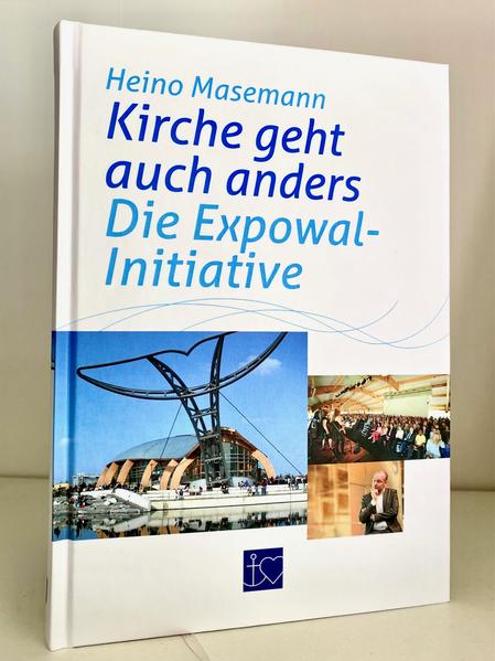 Ein Ort der Hoffnung und Zukunft-das ist der Expowal. Unter dem Motto "Auftauchen ins Leben" lädt er am Rande des Messegeländes in Hannover allwöchentlich zu ökumenisch-übergemeindlichen Gottesdiensten ein. Hier wird ein weiter, offener Raum geboten, in dem Menschen einander und Gott begegnen können. Jeder ist willkommen. Nach kirchlichen Voraussetzungen oder christlichen Überzeugungen wird hier keiner gefragt. Der Expowal möchte vor allem jene ansprechen, die den Zugang zu tradierten, kirchlichen Formen verloren haben. Als "Kirche für Fragende und Suchende" knüpft die Initiative Expowal an die Erlebniskultur unserer Zeit an. Modern, missionarisch, motivierend. Geprägt von der Lust am Leben. Zahlreiche ehrenamtlich Mitarbeitende engagieren sich dafür.