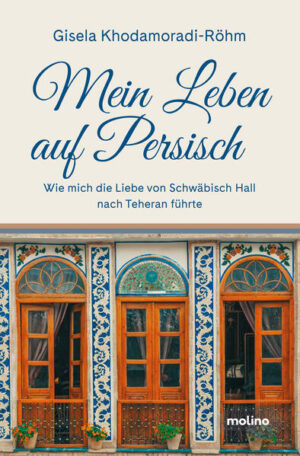 „Endlich. Der Flug dauerte sechs Stunden. Meine innere Unruhe verstärkt sich je näher ich dem Ziel komme. Ich kenne die Familie nicht. Wie werde ich wohl aufgenommen? Was erwartet mich?“ Die Liebe führt Gisela Khodamoradi in den Sechzigerjahren nach Persien - damals noch eine völlig unbekannte Welt. Sie lässt Schwäbisch Hall zurück, gründet mit ihrem Mann Abbas eine Familie, lernt die iranische Kultur lieben und findet in Teheran eine zweite Heimat. Ein bewegtes Leben in einer bewegten Zeit!