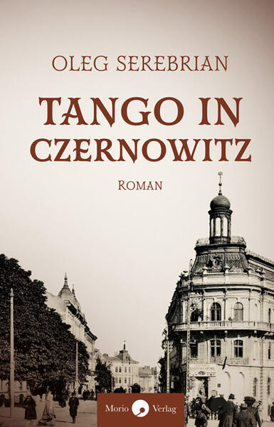 Czernowitz 1944. Die Stadt gehört nach kurzer sowjetischer Besetzung wieder zu Rumänien. Doch nun rückt die Rote Armee erneut vor. Auch das Ehepaar Skawronski denkt an Flucht … Vor dem Hintergrund der Tragödie, die sich Ende des Zweiten Weltkriegs in der Bukowina abspielte, erzählt Oleg Serebrian die komplizierte Liebesgeschichte zwischen Marta und Filip Skawronski. Historische Ereignisse und Privatleben mischen und überschneiden sich in einer Atmosphäre ergreifender Zärtlichkeit, Traurigkeit und Angst, während der russische Vormarsch immer erbarmungsloser wird. Ein atmosphärisch dichter und bewegender Roman, gewidmet den Hunderttausenden Bewohner*innen der Bukowina und Bessarabiens, die den Leidensweg des Exodus der 1940er Jahre gegangen sind.