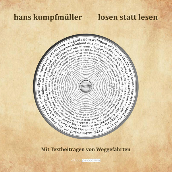 Hans Kumpfmüllers satirische Texte zu lesen ist eine Augenweide, die ihresgleichen vergeblich sucht. Und doch ist eine Steigerung möglich: Sie geschieht, sobald der Autor seine Stimme erhebt und aus seinen Werken liest. Das tut er auf dieser CD bei einer zwerchfellerschütternden Reise durch sein zwanzigjähriges Schaffen, von den Anfängen bis hin zu brandneuen, noch unveröffentlichten Texten. Dieser Ohrenschmaus weitet den literarischen Genuss zu einem die Sinne umfassenden Gesamtkunstwerk. Hans Schusterbauer