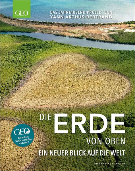 Der Bestseller komplett aktualisiert und um Themen wie Nachhaltigkeit, Klima und Energie ergänzt. Ein episches Luftbild-Porträt unseres Planeten. Der vielfach ausgezeichnete Fotograf und Biologe Yann Arthus-Bertrand legt sein Jahrhundertwerk neu auf: Die Erde von oben, das leidenschaftliche Porträt unseres Planeten aus der Vogelperspektive. In ber 30 Jahren Arbeit und Tausenden von Flugstunden entstand ein Meisterwerk, das das ebenso schöne wie zerbrechliche Antlitz unserer Erde in atemberaubenden Fotografien dokumentiert.