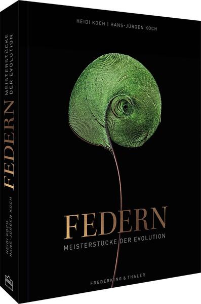 Sinfonien für das Auge Federn sind das wohl poetischste Meisterstück der Evolution. Extravaganz in Farbe, Form, Struktur und Funktion. Menschen unterliegen ihrer Anziehungskraft, weit über die Naturwissenschaften hinaus. Federn haben eine nahezu sakrale Bedeutung. Das aufgrund ihrer ureigenen Sichtweise vielfach preisgekrönte Fotografen-Paar Heidi und Hans-Jürgen Koch zeigt Federn aus der ganzen Welt. Die hochpräzisen Fotografien in Federn – Meisterstücke der Evolution sind ein ästhetischer Bilderrausch, der durch fundierte Texte begleitet wird. Die Autoren erzählen pointiert, teils launig, über Mythologie, Wissenschafts- und Kulturgeschichte des verblüffenden Phänomens Feder. Vom mehrfach preisgekrönten Fotografenpaar Heidi und Hans-Jürgen Koch Fundierte Texte über Biologie, Mythologie, Kultur- und Wissenschaftsgeschichte Ästhetischer Bilderrausch der Extraklasse, die fantastische Welt der Federn