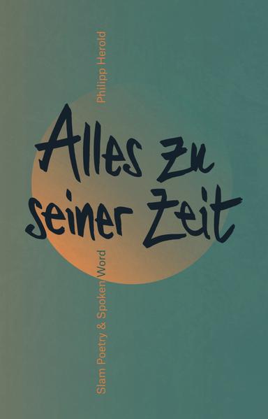 Was lange währt, wird endlich gut: Das Album ist fertig. Ein ganz persönliches Best-of der Bühnenstücke der letzten Jahre - zum detaillierten Nachlesen, ausführlichen Hinsehen und gemütlichen Zuhören. 11 Lieblingstexte, begleitet von 11 Illustrationen befreundeter Künstler*innen, finden ihren Weg von der Bühne in dieses Buch und sind darüber hinaus als Audioaufnahmen beigefügt. Es hat ein wenig gedauert, aber jetzt steht alles bereit - denn die Zeit ist reif.