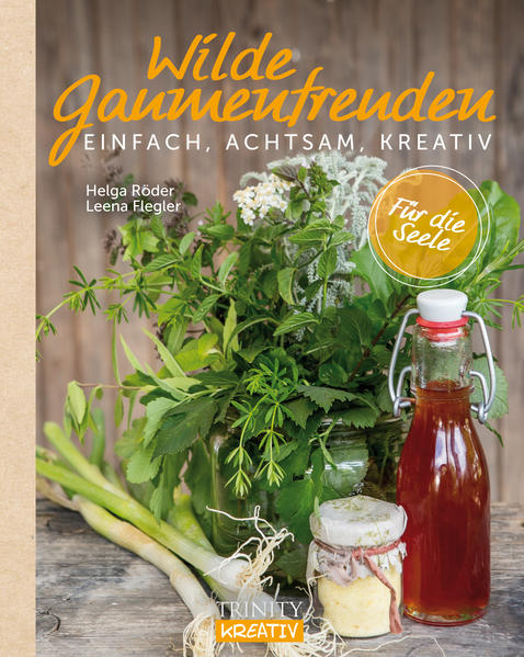 Grüner Genuss tut gut! Sich einfach, gesund und wohltuend zu ernähren ist ganz einfach: Was im eigenen Garten, in Wald und Wiese unbelastet wächst, kann guten Gewissens auch auf den heimischen Küchentisch. Lieblingsrezepte erhalten durch die Würze von Wildkräutern neuen Pfiff, und zum ersten Mal im Leben Vogelbeeren zu probieren wird zum Geschmackserlebnis. 12 überraschende und trotzdem einfache Gerichte in kreativen Variationen - eine Wohltat für Körper, Seele und Sinne!