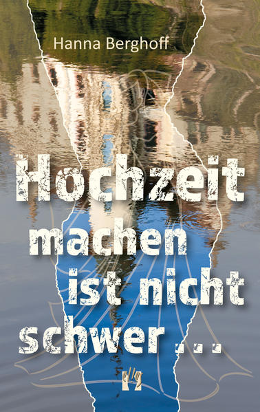 Ganz überraschend springt Marina in einem Hochzeitskleid in Ronjas Cabrio und bittet Ronja, sie so schnell wie möglich vor ihrem Verlobten zu retten. Obwohl Ronja nicht die geringste Lust hat, die junge Frau bei sich aufzunehmen, kann sie Marinas Charme nicht widerstehen und nimmt sie auf den Gutshof ihrer Familie mit. Dort halten sie alle für verheiratet, und weil Ronjas Großmutter schwer herzkrank ist, kann Ronja den Irrtum nicht aufklären, ohne ihr Leben zu gefährden. So müssen Ronja und Marina ein Ehepaar spielen, das sie nicht sind. Daraus entsteht die eine oder andere turbulente Situation, doch gerade, als Ronja dabei ist, sich an den Gedanken zu gewöhnen, mit Marina verheiratet zu sein, stellt sich heraus, dass alles noch viel weniger so ist, als sie angenommen hatte. Was hat Marina eigentlich im Sinn?