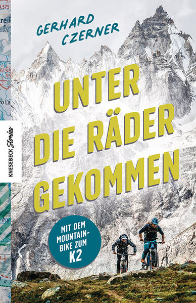 Einmaliges Bike-Abenteuer: Mit dem Mountainbike zum Berg der Berge Der Karakorum zählt zu den spektakulärsten Bergregionen der Erde. Vier Achttausender, darunter der K2, und unzählige 7000 Meter hohe Berge befinden sich in unmittelbarer Nachbarschaft des über sechzig Kilometer langen Baltoro-Gletschers. In diesem „Thronsaal der Berggötter“ tummeln sich normalerweise die Alpinisten. Doch was hat ein Mountainbike dort verloren? Der Weltenbummler und Profibiker Gerhard Czerner erkundet diese einmaligen Bergwelten auf zwei Rädern. Sein einmaliger, kenntnisreicher wie auch selbstironischer Reisebericht vom Abenteuer seines Lebens lässt uns spüren, dass man reich beschenkt wird, wenn man das Unerwartete mit offenen Armen empfängt. Unterwegs im Schatten des K2: Eine Expedition zu den steilsten Bergen der Welt Einmal im Leben in den Genuss des Anblicks der spektakulären Bergwelten entlang des Corcordia Treks kommen! Diesen Lebenstraum hat auch Gerhard Czerner schon seit seiner Jugend und erfüllt ihn sich mit dem Mountainbike. Sein Guide gesteht ihm bei der Ankunft in Pakistan, dass er noch nie jemanden auf dem Fahrrad auf dem Trek gesehen hat. Doch entgegen allen Vorhersagen und Widrigkeiten führt ihn seine Mountainbike-Expedition schließlich vom kleinen Bergdorf Hushe über den 5600 Meter hohen Gondogoro La zum Concordia Platz und anschließend den Baltoro-Gletscher hinauf nach Askole. Unzählige Stunden auf dieser Strecke war sein Fahrrad am Rucksack festgezurrt oder er musste es schieben. 22 Stunden dauerte seine längste Etappe über den vereisten, mit Fixseilen gesicherten Pass des Gondogoro La. Tagelang war er auf endlosen Geröllhalden unterwegs, immer im Schatten einmaliger Berggestalten wie den Trango Türmen, dem Masherbrum, den Gasherbrums und natürlich dem Berg der Berge, dem K2. Von dem Bike-Abenteuer seines Lebens erzählt Gerhard Czerner in diesem eindrucksvollen und authentischen Reisbericht. Denn trotz der körperlichen Strapazen zählt für ihn diese Mountainbike-Expedition zu einer der bereicherndsten Erfahrungen seines Lebens.