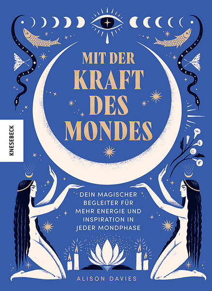 Mondwissen Monat für Monat: Dein Begleiter durch das Mondjahr Dieses traumhaft gestaltete Buch ist der perfekte Einstieg für alle, die mit der Kraft des Mondes ein wenig mehr Magie in ihr Leben bringen möchten. Entdecke Monat für Monat die Mondphasen und wie du im Einklang mit der Natur die Kraft des Mondes das ganze Jahr für dich nutzen kannst. So fördern beispielsweise Vollmondrituale deine Kreativität und die Energie des Neumondes unterstützt dich, deine Träume zu verwirklichen. Dabei erfährst du außerdem von Mondgottheiten und Mondtieren, lernst über Jahrhunderte überliefertes Wissen, Rituale und Mythen kennen, sodass dich die Energie des Mondes Monat für Monat erfüllen kann. Mondmagie, bestärkende Rituale und überliefertes Wissen, um die eigenen Kräfte und Potenziale freizusetzen In diesem Mondjahrbuch erfährst du den Vollmondnamen jedes Monats und lernst welches Ritual sich besonders gut eignet, die Energien des jeweiligen Vollmondes oder Neumondes voll und ganz für dich zu nutzen. Außerdem findest du in diesem magischen Leitfaden für jeden Monat Informationen zur jeweiligen Mondgottheit und einen passenden Mondzauber, sowie eine Zusammenstellung mystischer Traditionen, besonderer Ereignisse und traditioneller Feste, die die Magie der Mondes feiern. Hinzu kommen noch Affirmationen sowie Rituale und Zauber zur Selbstfürsorge und Meditation und Tipps zur Ernährung während der jeweiligen Mondphase. Abgeschlossen wird das Handbuch mit einem kompakten Mondkalender, der die verschiedenen Mondphasen übersichtlich darstellt. Mystisches Wissen für alle, die sich durch überlieferte Wissen auf die Natur zurückbesinnen möchten, die Magie der Mondes in jeder Jahreszeit entdecken und so neue Kräfte aktivieren wollen!