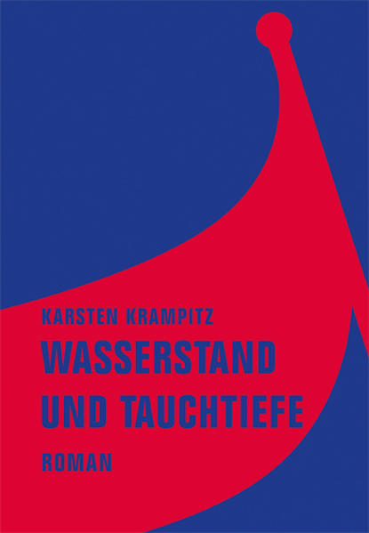 In der DDR kannten die Menschen ein geflügeltes Wort: „Das interessiert mich so wenig wie die Wasserstandsmeldungen.“ Hieß es doch in den Radionachrichten nach dem Wetterbericht immer: „Abschließend die Wasserstände und Tauchtiefen: … Frankfurt/Oder 112 plus 5, Glugow 275 plus drei, Eisenhüttenstatt 237 plus drei …“ „Wasserstand und Tauchtiefe“ ist ein moderner Heimatroman aus der Endmoräne, ein Brandenburg-Opus, in dessen Mittelpunkt ein Vater-Sohn-Konflikt steht. Wir lesen von einer bizarren Geiselnahme, die sich über Monate hinzieht und von der Krankenkasse bezahlt wird. Mark Labitzke führt ein recht einseitiges Zwiegespräch mit seinem Vater, der nach mehreren Schlaganfällen sein Sprachvermögen verloren hat, nun muss er ihm endlich zuhören. Der einstige SED-Funktionär und Bürgermeister ist auf Pflege angewiesen und der Erzähler auf die Rente des Vaters. Zwei Männer - ein Konto. „Wasserstand und Tauchtiefe“ sind die letzten Nachrichten aus einem untergegangenen Land. Der Roman handelt von der Sehnsucht nach einer Heimat, von den radikalen Veränderungen der heutigen Arbeitswelt und vom Pflegenotstand einer immer älter werdenden Gesellschaft.