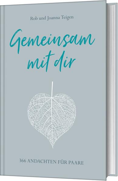 Dass beide Partner gemeinsam Zeit mit Gott verbringen, ist für eine starke, glückliche Ehe ungemein wichtig. Dieses 366-Tage-Andachtsbuch für Paare soll dabei helfen, die Beziehung zueinander und zu Gott zu vertiefen. Die täglichen Einsichten helfen dabei, gemeinsam Herausforderungen zu bewältigen und sich selbst weiterzuentwickeln. Jede Andacht enthält einen Bibelvers, einen kurzen, inspirierenden Text und ein abschließendes Gebet.