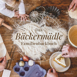 Egal ob Süßes und Salziges für jeden Tag, Leckeres für Abende mit Freunden oder Backideen für die ganze Familie - das »Bäckermädle« Katharina Regele präsentiert viele Rezepte, Profitipps und Einblicke in ihre Backstube. Pizzateig, Cheesecake oder Knuspergebäck: Das Familienbackbuch verspricht Back-Spaß für Klein und Groß.