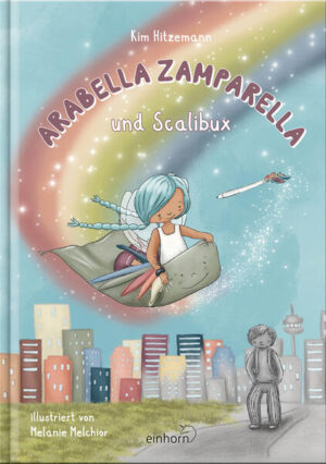 Zuckerwatten- Limonade, ein fliegendes Schnuffeltuch, ein Zauberstift und eine Felfe mit magischem Armreif … klingt das nicht spannend? Ja? Ist es auch! Begleite Arabella auf ihrem ersten Erdenausflug und lerne Karim kennen, einen Jungen, der seine Heimat verlassen musste und sich nun furchtbar einsam fühlt. Hüpf schnell ins Buch und wir fliegen gemeinsam durch die Seiten. Eine zauberhafte Geschichte mit einem frech- fröh­lichen Wesen, einer Mischung aus Magie und Realität, begleitet von farbenfrohen Illustrationen.  Empfohlen für Kinder ab 6 Jahren.