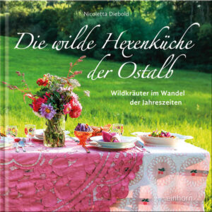 Wer anfängt, Essen in der Natur zu sammeln, verändert gleichzeitig den Blick auf sie, wird aufmerksamer, beobachtet und entdeckt: Die Wiese ist eine Salatschüssel! Die Vorgänge der Natur werden wieder sichtbar und so finden wir Zugang zu ihr und gleichzeitig auch wieder zum wilden Teil in uns. Auf Kräuterrundgängen und Wildkräuterworkshops führt Nicoletta Diebold seit vielen Jahren durch die heimische Kräuterlandschaft der Ostalb. Noch bevor sie richtig laufen konnte, fand sie sich bereits in Wald und Flur wieder, um mit ihren Eltern Nüsse, Beeren, Pilze und Kräuter zu sammeln. Die Faszination ließ sie nie wieder los. Sie erweiterte ihr Wissen Stück für Stück, Kraut um Kraut, über die wertvollen Inhaltsstoffe, mögliche Anwendungen und die kulinarischen Aspekte der regionalen Wildpflanzen zu jeder Jahreszeit. Jetzt hat sie ihre Lieblingsrezepte in einem Buch zusammengestellt.