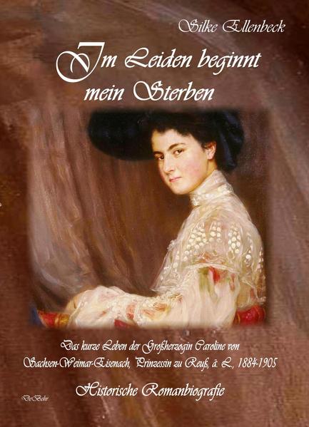 Als Prinzessin Caroline Reuß zu Greiz am 30. April 1903 in Bückeburg zum Traualtar schreitet, ist sie todunglücklich. Die Ehe war mehr ein kaiserlicher Befehl als eine liebende Verbindung. Ihr Verlobter Großherzog Wilhelm Ernst bat wie sie selbst noch im Vorfeld der Trauung häufiger, doch von dem Eheversprechen entbunden zu werden. Dementsprechend fragil ist die junge Ehe des cholerischen Militaristen Wilhelm Ernst mit der kunstsinnigen Freidenkerin Caroline. Dieses Buch öffnet tiefe und ehrliche Einblicke in ein Leben, welches nur Caritas, Stand und Pflichten kennen darf, in ein Getriebe, das diejenigen unnachgiebig aussiebt, die mehr sein wollen als nur die Frau eines Mannes. Ihr allzu kurzes Leben gerät in dem einengenden Hofstaat immer mehr zur Farce und treibt sie in die Melancholie… Eine bewegende Biografie, basierend auf historischen Fakten. Ellenbecks bewegende Romanbiografie basiert auf historischen Fakten und bietet einen vielseitigen und komplexen Eindruck der Prinzessin Caroline Reuß zu Greiz in ihrer Epoche. Unterlegt mit zahlreichen Familien-Bildern jener Zeit.