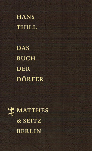 »Das Buch der Dörfer« erzählt eine Reise von Dorf zu Dorf. Es sind imaginäre Dörfer, deren unterschiedlicher Charakter hier in einer Sprache, die Prosamusik und Notiz zugleich ist, erfasst werden. Fragmente von barocker Fabulierlust scheinen auf, die Reise geht zu den Abderiten und Schlaraffen, nach Schilda und Andorra, zu märchenhaften Wäldern, aus denen das Kampfgeschrei des Dreißigjährigen Krieges dröhnt. Die Reise geht von den »mühseligen Dörfern« zu den »unsichtbaren«, über die »aufsässigen« zu den »ärgerlichen Dörfern«. Es sind Erinnerungsstücke, geträumt, erlebt, aus der Sprache herausgeschnitten, vom Hörensagen aufgelesen, gezüchtet, gezogen, teilweise achtlos weggeworfen. Dieses Buch der Dörfer ist ein kühner surrealistischer Traumbericht, erfüllt von einer Sehnsucht nach Ruhe, wie sie jeder abenteuerlichen Erzählung zueigen ist.