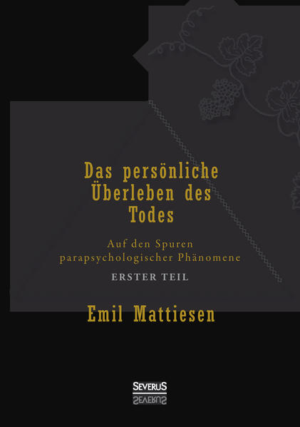 Seit Menschengedenken existiert die eine zentrale Frage: Was passiert mit uns nach dem Tode? Nicht nur in philosophischen Zusammenhängen, auch auf praktischer Ebene gelangen Forscher zu erstaunlichen Ergebnissen. Emil Mattiesen ist einer der wichtigsten Vertreter der deutschen Parapsychologieforschung. Sein dreibändiges Hauptwerk „Das persönliche Überleben des Todes“ gilt seit seinem Erscheinen 1936- 39 als Standardwerk der Parapsychologie und hat bis heute nicht an Bedeutung verloren. Mattiesen nähert sich der Frage nach dem Weiterleben auf empirischer Basis: In seinem Hauptwerk belegt er seine Theorien mit faszinierenden Berichten aus Séancen, von Medien und Augenzeugen parapsychologischer Phänomene. Seine Beweise für ein Leben nach dem Tod konnten bislang nicht widerlegt werden. Mattiesens Studien sind grundlegend und insbesondere der Umfang seiner Untersuchungen genießt noch heute in der Forschung hohe Anerkennung.'Ängste und Sorgen, Befürchtungen und Hoffnungen, Liebe und Haß, namentlich aber die Aufregungen eines katastrophalen Todes, welche noch in das im Sterben zutage tretende Unterbewußtsein hinüberzittern, werden von diesem in Form von Autosuggestionen mit hinübergenommen in den veränderten Zustand und suchen sich von dorther noch materiell zu verwirklichen, wenn die neuen Lebensbedingungen das Ich schon nach einer ganz andern Richtung weisen.‘ Wie ein ‚Nachtwandelnder‘ setzt der Abgeschiedene z.B. seine ‚nächtlichen Gänge‘ in dem Hause fort.‘In SEVERUS Verlag wurden die drei Bände neu aufgelegt. EAN: 978- 3- 86347- 536- 9 (Bd. 1), 978- 3- 86347- 538- 3 (Bd. 2), 978- 3- 86347- 540- 6 (Bd. 3)