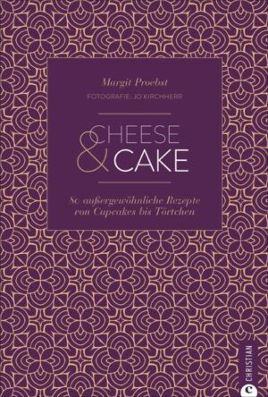 Jetzt bekommt Käsekuchen ein Facelifting! Ob als erfrischendes Dessert im Glas, sommerlicher Kühlschrankkuchen, beeindruckendes Türmchen oder filigraner Cupcake, dieses neue Käsekuchen-Backbuch steckt voller leckerer Ideen und käsiger Variationen für jede Gelegenheit. Probieren Sie die vielen neuen und traditionellen Rezepte rund um den Nachtisch-Klassiker. Zum einfachen Nachbacken für Käsekuchen-Liebhaber und Naschkatzen.