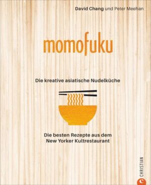 Endlich ist er da, der New-York-Times Bestseller: Das erste Kochbuch des Netflix-Stars David Chang (Ugly Delicious), der in New York die inzwischen legendäre Kultküche Momofuku bertreibt. Nach 200.000 verkauften Büchern, dem vom Magazin Bon Appétit verliehenen Titel wichtigstes Restaurant der USA und einer beispiellosen Erfolgsgeschichte mit neuen Restaurants in den USA, Kanada und Australien sind die 111 besten Rezepte aus dem Momofuku nun auf Deutsch erhältlich. Kreativ, raffiniert, leicht nachzukochen so ist die grandios leckere East meets West-Nudelküche aus dem Herzen New Yorks.