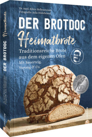 Das neue Brot-Backbuch von Dr. med. Björn Hollensteiner alias der Brotdoc. Das Motto: Brot backen wie früher: traditionell, ursprünglich und unverfälscht. Die Rezepte sind einfach verständlich erklärt und haben die gewohnte »Brotdoc-Gelinggarantie«. Wie im Vorgängerbuch »Der Brotdoc« wird mit diesem Buch Brot backen einfach. Der Fokus liegt dieses Mal auf Brote & Brötchen mit Sauerteig, also der naturbelassenen Brotkunst. Die enthaltenen Rezepte haben im deutschsprachigen Raum Tradition & Ursprung. Damit besinnt sich der Brotdoc auf die ursprüngliche Brotkunst und bringt (vielleicht) längst vergessenen oder sehnsüchtig vermissten Geschmack zurück auf den Tisch.