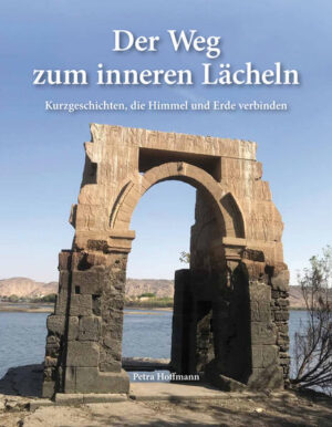 22 Kurzgeschichten mitten aus dem Leben - zwischen Leid und Freude, Schatten und Licht - inspirieren, eigene herausfordernde Lebenssituationen liebevoll und versöhnend zu betrachten und anzunehmen. Es sind Grenzsituationen, Augenblicke von Ewigkeit, in denen sich das Unsichtbare hinter dem Sichtbaren offenbart und in denen es gilt, aufzustehen, das Leben zu wagen, innere Tore zu durchschreiten und immer wieder, mit dem Blick nach vorne, weiter zu gehen. Eine Energie von Leichtigkeit mit einer Prise Humor schwingt zwischen den Zeilen und berührt das Herz. Erinnernd an die eigene Weisheit, führen die Kurzgeschichten in eine friedvolle Stille, um aus dieser Harmonie das innere Leuchten zum Strahlen zu bringen und dem Leben zuzulächeln. „Ich wünsche mir für unsere Kinder eine Welt, in der wir uns ehrlich in die Augen schauen. In der wir Menschen uns in unserer ‚Nacktheit’ ertragen und gegenseitig tragen und durch den äußeren Schein hindurch in unserer wahren Vollkommenheit erkennen.“