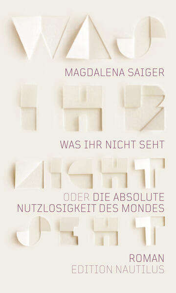 »Diesen Text wird nie jemand lesen.« Ein namenloser Erzähler, der seinem Erfolg im Kunstbetrieb und der Zivilisation den Rücken kehrt und ins Offene aufbricht. Ein Kunstwerk, das bei seiner Vollendung schon wieder zerstört werden soll. Und ein Dorf, das nur noch in den Erzählungen eines Einzelnen existiert. Zwei Männer begegnen sich dort, wo auf Google Maps die Umrisse unscharf werden, im Hinterland bei der Autobahn, wo schon lange niemand mehr absichtsvoll hingelangte. Der eine will in einer verlassenen Lagerhalle ein gigantisches Labyrinth aus Papier erschaffen, das nie jemand zu Gesicht bekommen soll. Sein Vorhaben entwickelt er, grimmig und entschlossen, im Zwiegespräch mit einem Publikum, dem er sich zugleich vehement verweigert. Der andere, der von ihm Giacometti genannt wird und dessen Anwesenheit ihm zunächst gar nicht gelegen kommt, widersetzt sich dem Lauf der Dinge, indem er Nacht für Nacht von seinem Dorf erzählt, das hier einst gestanden hat, bevor es einer Kohlegrube weichen musste. Einander beäugend, suchend und doch auf Abstand haltend bewegen sich die beiden Gestalten am Rand der Grube, ungewollt Verbündete in der Verteidigung des Ortes gegen Anfechtungen von außen. Magdalena Saigers Debüt ist ein poetischer, kunstvoll konstruierter Roman über die Suche nach Wahrhaftigkeit in einer entfremdeten Welt.