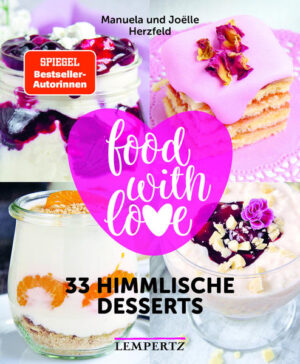 Desserts sind Verführung pur und der krönende Abschluss eines jeden Menüs. Seit Manuela und Joëlle Herzfeld 2014 mit ihrem eigenen Blog foodwithlove.de online gingen, haben sie bis heute eine Vielzahl von Rezepten kreiert und liebevoll in Szene gesetzt Desserts sind Verführung pur und der krönende Abschluss eines jeden Menüs. Seit Manuela und Joëlle Herzfeld 2014 mit ihrem eigenen Blog foodwithlove.de online gingen, haben sie bis heute eine Vielzahl von Rezepten kreiert und liebevoll in Szene gesetzt - darunter auch zahlreiche Desserts, die leicht von der Hand gehen, super kreativ sind und garantiert glücklich machen. Ob cremig, klassisch, fruchtig oder schokoladig: Manuela und Joëlle Herzfeld haben für jeden Anlass und für jeden Geschmack die passende Nachspeise parat. In dieser Rezeptsammlung finden sich neben ihren 33 Lieblings-Desserts von foodwithlove.de auch viele Tipps und Tricks der beiden erfahrenen Mixerinnen. Manuela Herzfeld bringt es so auf den Punkt: „Gelingsicher, super einfach und einfach super lecker!“