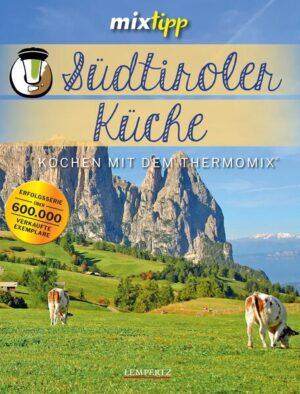 Die Südtiroler Küche ist eine Offenbarung der regionalen Küche und stark beeinflusst von der österreichischen und italienischen Kochkunst. Die meist traditionellen Rezepte sprechen in ihrer Vielfalt jeden Gaumen an, ebenso wie neue und moderne Gerichte. Lerne mit uns die Vielfalt kennen, die die Südtiroler Küche zu bieten hat! Versuche dich z.B. an einer traditionellen Brotherstellung, wie dem Schüttelbrot oder den Vinschger Roggenbrötchen. Deine Gäste kannst du mit einer feinen Terlaner Weinsuppe oder einem Spargelrisotto begeistern. Für alle Süßmäuler warten prächtige Kuchen und Torten wie die Buchweizentorte oder der Topfenstrudel mit Aprikosen aufs Vernaschen. Wie immer sind alle Rezepte ganz leicht im Thermomix® zubereitet. Also reise mit uns ins Genussland Südtirol!