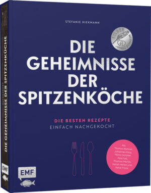 Wird in Spitzenrestaurants auch nur mit Wasser gekocht? Tatsächlich nicht (nur)! Die Food- und Gastrojournalistin Stefanie Hiekmann hat sieben Spitzenrestaurants besucht, durfte hinter die Kulissen schauen und hatte allerhand Fragen rund um die Methoden, Tricks und Geheimnisse der Spitzenköche im Gepäck. Die besten Rezepte (z.B. das perfekte Steak, die köstlichste Soße, das feinste Dessert...) gibt es dazu mit spannenden Tipps zum Nachkochen für Zuhause. Die Köche sind: -Paul Ivic - TIAN, Wien -Johannes King - Söl’ring Hof, Sylt -Sarah Henke - YOSO, Andernach -Thomas Bühner - La Vie, Osnabrück -Micha Schäfer - Nobelhart & Schmutzig, Berlin -Thomas Martin - Jacobs Restaurant, Hamburg -René Frank - CODA, Berlin Das 1 x 1 der edlen Küche für Zuhause - raffiniert und lecker, als edle Geschenkausgabe im hochwertigen Schuber.