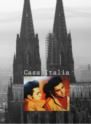 CASA ITALIA ist ein Stück italienischer Geschichte. Es ist der Name eines italienischen Jugendzentrums in Köln, welches über 40 Jahre existiert hat. Hier darf der Protagonist viele Jahre seiner Teenagerzeit mit den anderen italienischstämmigen Jungs verbringen und allerlei zwischen den Achziger- und Neunziger-Jahren erleben. Es handelt von einem Jungen namens Santo, der von seinem Vater nach einem archaischen sizilianischen Weltbild erzogen wird. Durch diesen immensen Stolz, Sizilianer zu sein, gerät er oft an seinen Grenzen. Immer wieder muss er sich sowohl mit der italienischen als auch mit der deutschen Gesellschaft auseinandersetzen.