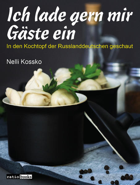 Rezepte der Russlanddeutschen Rezeptverzeichnis Apfelkuchen mit Rührteig 153 Apfeltarte - einfach und schnell 155 Auberginen auf georgische Art 134 Auberginen in Schmand-Dill-Soße 135 Auberginen in Tomatensoße 136 Auberginen, eingelegt 143 Auberginenschiffchen 132 Azu auf tatarische Art 114 Bandnudel mit Basilikumsauce 17 Beljaschi, die edlen Verwandten der Piroschki 89 Bliny gefüllt 97 Bliny 95 Borschtsch 25 Bouillon 32 Brandteig 65 Bratkartoffeln wie bei Muttern 118 Buchweizengrütze 22 Chartscho 39 Chebureki mit Fleisch 91 Chinkali, das georgische Pendant zu den Pelmeni 75 Chworost / Schlitzkichle 161 Dampfnudeln 93 Fischplatte 47 Fischsuppe 30 Fleisch mit Kartoffeln im Schmortöpfchen 98 Fleisch, „beschippst“ 111 Fleisch, gedämpft mit Kartoffeln und Bandnudeln 105 Frikadellen 117 Gemüsesalat Vinegret, bunt 52 Golubzy / Kohlrouladen mal etwas anders 101 Grüne Suppe mit Sauerampfer 37 Gruzdi (Milchlinge) 146 Hähnchenschenkel in der Pfanne gebraten 108 Hefeteig einfach 62 Hering auf dem Gemüsebeet 54 Hirsegrütze und Co. 23 Kohl, gebraten, mit Schupfnudeln 9 Kohlrouladen mal etwas anders / Golubzy 101 Kräbble / Kräbbel 164 Krautsalat 140 Kurnik, eine Kartoffelpirogge mit Fleisch „Russische Pizza“ 82 Lachsforelle, im Ofen gebacken 126 Lammkoteletts mit Reis 110 Maisgrütze (Mamalyga) mit Wurst und Feta 12 Makkaroni auf Seemannsart 16 Manty, ein Gericht aus Zentralasien 71 Miesmuscheln mit Knoblauchsoße 128 Milchlinge (Gruzdi), eingelegte Pilze 146 Nudelsuppe (unsere deitsche Nudelsupp) 34 Nudelteig 64 Okroschka, eine kalte russische Sommersuppe 41 Paprikaschoten, gefüllt 104 Pasteten, russische - Piroschki 85 Pelmeni 66 Pfannkuchen / Bliny 95 Pilaw / Plow 119 Pilze mariniert 149 Pilze, eingelegt 146 Pilzragout 137 Pilzsuppe 28 Piroschki - Russische Pasteten 85 Piroschki mit Eiern und Lauchzwiebeln 87 Piroschki mit Weißkohl 85 Pizza, russische 82 Plow / Pilaw 119 Quarkpfannkuchen zum Frühstück 8 Rettichsalat 140 Rindfleisch, zart in 5 Minuten 113 Salat Olivier, der russische Kartoffelsalat 50 Sauerkraut mit Bockwürstchen und Salzkartoffeln 19 Schälrippchen auf moldawische Art mit Kartoffelüree 14 Schlitzkichle / Chworost 161 Schweinekotelets in Pilzrahmsoße 107 Selleriecremesuppe 44 Soljanka 36 Strudel (Strudla), das Leibgericht der Russlanddeutschen 93 Sülze / Aspik 56 Teigtaschen, gefüllt / Wareniki 77 Torte Napoleon 156 Wareniki (gefüllte Teigtaschen) 77 Wareniki mit gebratenem Weißkohl oder Sauerkraut, mit Quark, Sauerkirschen etc. 80 Wareniki mit Kartoffeln 78 Weihnachtsgans 122 Zwei-Tage-Gurken 151