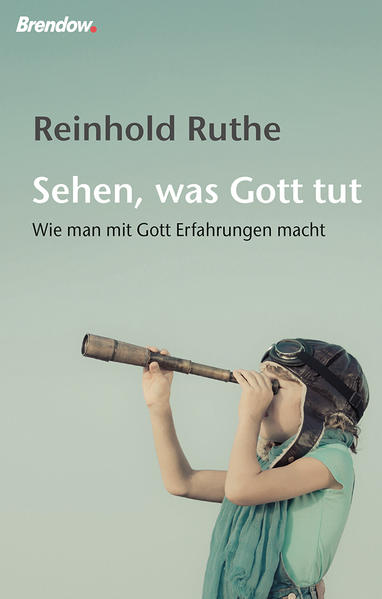 Gott erleben, seine Nähe spüren und seine Stimme hören-das möchten viele. Am liebsten sogar sein konkretes Eingreifen in ihrem Leben erkennen und sein himmlisches Wegweisen sichtbar vor Augen haben. Manche Menschen erleben genau das. Sie scheinen eine besondere Art der Gottesbeziehung zu haben. Andere hingegen sind nüchterner unterwegs. Sie spüren Gottes Nähe beim Lesen in der Bibel, in der Stille und Einkehr. Und Dritte wiederum fühlen sich nach einem Lebenssturm meilenwert von Gott entfernt, wenn nicht sogar verlassen. Warum empfinden wir so unterschiedlich über einen Gott, der allen versprochen hat: „Ich bin bei euch alle Tage.“ In diesem Buch legt Reinhold Ruthe dar, wie der unsichtbare Gott konkret erfahrbar wird. Er ist dabei überzeugt, welche Erfahrungen man mit Gott macht und wie man darauf reagiert, hängt von einigen Faktoren ab: Wie sind wir aufgewachsen und geprägt? Zu welchem Persönlichkeitstyp gehören wir? Und wie temperamentvoll sind wir im Grunde unseres Herzens?