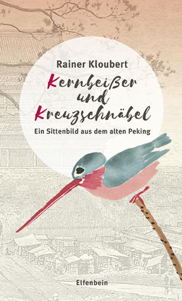 Die Bewohner des alten Peking - vom Kaiser bis hin zum einfachsten Untertanen - waren darin vernarrt, den Lauten von Vögeln zu lauschen, neue für sie zu erfinden, natürliche zu verändern, sie ganze Strophen trällern zu lassen oder ihnen kuriose Manieren beizubringen, um sie anderen vorführen zu können. Die Utensilien: Käfige, Käfiggriffe, Sitzstangen, Fress- und Trinknäpfe, Gestelle, Rahmen, Halsfesseln, Kästchen, Schächtelchen und vieles mehr, von dem Rainer Klouberts grundlegend erweitertes und reich illustriertes Buch berichtet, sind leider für immer verschwunden - die konfuzianischen Tugendwächter hatten nur wenig für Vögel übrig. Die Mode, sie zum Vergnügen abzurichten, kam in den Regierungsjahren des Pracht und Spiel liebenden Kaisers Qianlong (1735-1799) auf, der etwa zu der Zeit, als August der Starke sein Grünes Gewölbe mit chinesischem Porzellan füllte, in Pekings Sommerpalast Versailler Bauten errichten ließ, in denen künstliche Nachtigallen sangen, Wasserkaskaden tanzten und Spieluhren sich im Kreis drehten. Unter seinen Nachfolgern gewann die Sitte, Vögel in Käfigen zu halten, immer mehr Anhänger. Mandschurische Beamte und Sinekuristen vor allem bezahlten Unsummen für besonders gelehrige oder farbenprächtige Exemplare, die so genannten 'Beamten-' oder 'Residenzvögel'. Als gegen Ende der Dynastie exotische Vögel auftauchten, trat für Pekings Bewohner ein weiteres Faszinosum hinzu: die berauschenden Farben des Federkleides, an der sie sich nicht satt genug sehen konnten, Gefieder nicht weniger prächtig als die Kostüme von aufgeplusterten Opernschauspielern, die auf der Bühne hin und her stolzierend ähnlich gellende und dramatische Laute von sich gaben, Schreie, die sich, wenn man sie nur genügend in die Länge zog, in Musik verwandelten, um den 'sieben Gemütsregungen' Ausdruck zu verleihen: Freude, Zorn, Trauer, Angst, Liebe, Hass und Begehren.