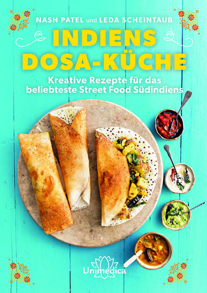 DOSA - Verfallen auch Sie der leichten, krossen Konsistenz und dem säuerlich-frischen Geschmack des beliebtesten Street Foods Südindiens! Die Crêpes aus Reis und Linsen, natürlich fermentiert und glutenfrei, sind nicht nur besonders köstlich, sondern auch gesund. 55 sowohl traditionelle als auch kreativ kombinierte Rezepte des indischen Dosa Foodtruck-Kochs Nash Patel und der amerikanischen Kochbuchautorin Leda Scheintaub. Alle Geschmacksrichtungen sind vertreten: vegane Dosas, Dosas mit Fleisch, Geflügel und Meeresfrüchten, Dosas mit Eiern und Milchprodukten, süße Dosas usw. Leckere Rezepte für Chutneys, die zu den Dosas serviert werden können, und für die Lieblingsgetränke der Autoren. Fragen, Tipps & Tricks rund um die Zubereitung und die richtige Ausstattung: vom richtigen Mixer bis hin zur Dosa-Pfanne und Teigschüsseln. Durch die Klarheit und Einfachheit der Rezepte, die leichte Verfügbarkeit der Zutaten und die großartigen Abbildungen wird jede Küche zur Dosa Kitchen! „Nash Patel und Leda Scheintaub haben die perfekte Ode an die Dosas geschrieben. Mit ihrem eigenen einzigartigen Gespür für die Kombination von Geschmacksrichtungen haben sie auf bemerkenswerte Weise die lebendigen und vielfältigen Möglichkeiten dargestellt, die dieser fermentierte Crêpe besitzt und wie er leicht hergestellt werden kann.“ - Nik Sharma, Food-Autor "Dosas sind eines der weltweit wunderbarsten fermentierten Lebensmittel und machen einige der bescheidensten Zutaten - Reis und Linsen - zu einer unglaublich vielseitigen Köstlichkeit. Durch die Anleitung von Leda und Nash habe ich mich enorm verbessert, und jetzt mache ich ständig Dosas." - Sandor Ellix Katz, Autor von „So einfach ist Fermentieren“