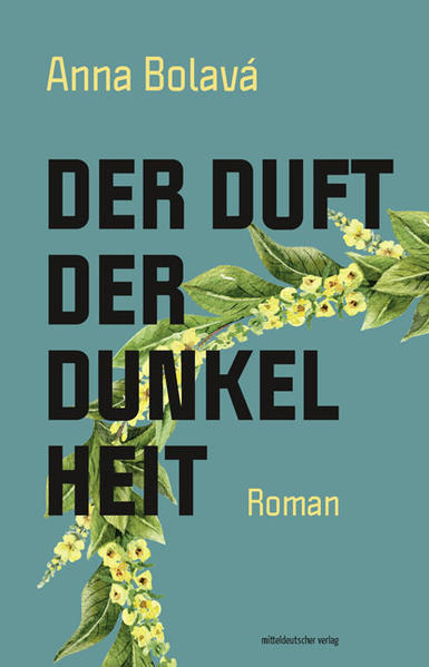 Anna Bolavá entführt die Leser und Leserinnen ihres Romandebüts „In die Dunkelheit“ in eine südböhmische Kleinstadt mitten in der Natur, in der es unter der Oberfläche des Alltags unheilvoll brodelt. Es ist Sommer, warm und alles wächst und gedeiht: Linden, Ringelblumen, Königskerzen. Inmitten der Natur und Pflanzen ist Anna zu Hause und in ihrem Element. Denn ihre große Passion gilt den Heilkräutern, deren Sammeln, Trocknen und Verarbeiten fast schon ihr Leben bestimmt. Dies verbindet die Frauen der Familie bereits über Generationen hinweg und hat Annas Leben von Kindheit an geprägt. Doch hinter dem scheinbar idyllischen Leben im Haus der verstorbenen Großmutter verbergen sich die Schatten der Vergangenheit. Schnell entfaltet der Roman einen ungewöhnlichen Sog, dem sich die Leser und Leserinnen nicht mehr entziehen können. Und es entwickelt sich mitten im südböhmischen Sommer eine verhängnisvolle Geschichte von Rache, Verrat und einer rätselhaften Krankheit, aus der es wohl kein Entrinnen gibt. Anna Bolavá erzählt ganz im Stil des Nature Writings auf poetische und suggestive Weise von einer Heldin, die sich in der Welt der Kräuter verliert und ihrem eigenen Verderben entgegengeht.