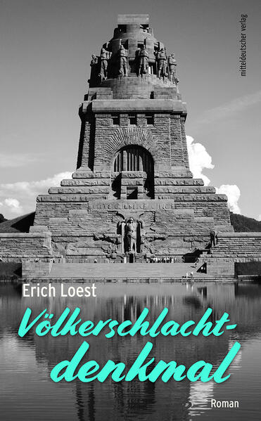 Erich Loests Roman „Völkerschlachtdenkmal“ über den Sprengmeister Fredi Linden erschien 1984 in Hamburg und war ein großer Erfolg. Um dieses Buch erscheinen zu lassen, musste er 1981 seine Heimat verlassen. Eine geplante umfangreiche Fortsetzung wollte Loest nicht mehr gelingen, und so erschien 2009 im Steidl-Verlag mit „Löwenstadt“ eine gekürzte Fassung von „Völkerschlachtdenkmal“ mit sechs neuen Kapiteln des Zeitraumes 1988 bis 2007. Die nun im Mitteldeutschen Verlag als sechster Band der Loest-Werkausgaben vorliegende Ausgabe umfasst die Hamburger Erstausgabe und die bearbeiteten Kapitel der 2013 erschienenen 2. Auflage von „Löwenstadt“ des Romans, der Loest den Ruf eintrug, Chronist Leipzigs und Sachsens zu sein.