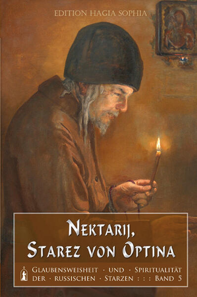 Priestermönch Nektarij (+1928), der letzte Starze von Optina, folgte in seinem Leben dem Beispiel seines Meisters, über den einst der göttliche Paulus sagte: „Er erniedrigte sich und war gehorsam bis zum Tod, bis zum Tod am Kreuz“ (Phil 2,8). Der Gehorsam ist eben die aurea mediocritas die goldene Mitte, die Abkürzung auf dem Weg der Vergöttlichung. So zieht sich der Gehorsam wie ein roter Faden durch die gesamte Literatur der Wüsten- und Kirchenväter. Gerade in der heutigen Zeit, in welcher der Säkularismus die letzten geistlichen Werte „verschlingt“, bietet die Vita des letzten Starzen von Optina Anstöße zum Umdenken. Das Buch zeigt, dass Gehorsam gegenüber dem Göttlichen Willen, Demut und Gebet, uns im geistlichen Leben weiter bringt als berufliche Karriere, Geld und Konsum.