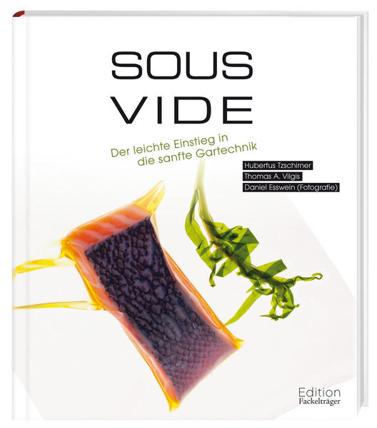 Sous vide - Gartechnik der Extraklasse • Die neue Definition von Genuss und Geschmack! • Garverfahren, Temperaturen, Verschweißarten • Alles über Theorie und Grundlagen des Vakuumgarens • Einfach erklärt: über 60 kreative Rezeptideen zum Nachkochen • Brillante Foodfotografie und Layout in moderner Optik Schonender und köstlicher lassen sich Fleisch, Fisch, Gemüse und Obst nicht zubereiten! Bei der Sous-Vide-Methode werden Lebensmittel „unter Vakuum“ in Plastikbeutel eingeschweißt, um anschließend bei einer stabilen Niedrigtemperatur über einen längeren Zeitraum im Wasserbad gegart zu werden. Die Vorteile liegen auf der Hand: Garen im Vakuum ist vitaminschonend, die Konsistenz wird perfekt, Aromen und Flüssigkeit können nicht austreten und eine punktgenaue Zubereitung ist immer gewährleistet. "Sous-Vide“ erläutert umfassend und fundiert Theorie und Grundlagen des Vakuumgarens, stellt das nötige Equipment vor und bietet mit über 60 kreativen Rezept-Ideen den perfekten Einstieg in die Gartechnik der Extraklasse.