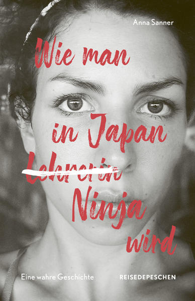 Anna liebt Japan. Aber liebt Japan sie auch? Nach ihrem jahrelangen Studium von Sprache, Kultur und Kampfkunst will sie nun das Herz des Landes ergründen und zieht nach Osaka. Doch als geradlinige deutsche Frau ist es gar nicht so einfach, den kurvenreichen Weg hinter Japans lächelnde Maske zu finden: Der Verhaltenskodex ist komplex, das System patriarchalisch und ihr Job als Lehrerin frustrierend. Unverhofft tut sich für Anna die Gelegenheit auf, eine Ausbildung zum Ninja zu machen. Sie stürzt sich voller Entschlossenheit ins Abenteuer – um bald festzustellen, dass der Weg immer verschlungener wird, je tiefer sie in die japanische Kultur einzutauchen versucht. Ob sie das Ziel ihrer Träume erreichen kann? Eine humorvolle und ehrliche Reise durch das Land der aufgehenden Sonne, die Welt der Schattenkrieger und das Labyrinth des Herzens.