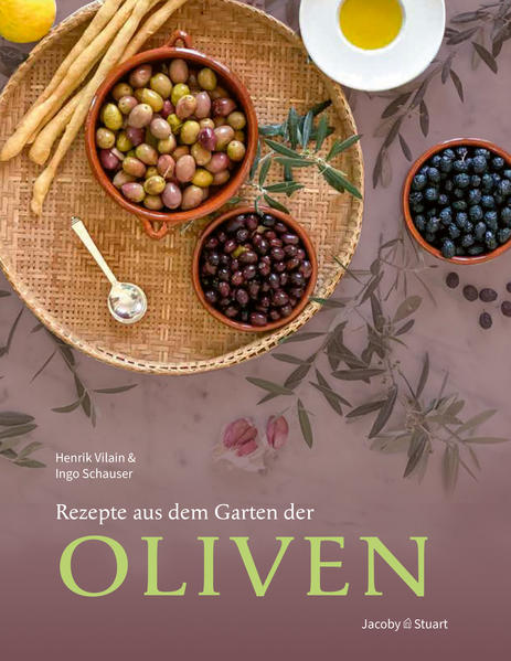 »Hier, in der Finca Garden of Lemons, inmitten eines großen Zitronenhains und wunderschöner alter Olivenbäume am Fuße der Sierra Nevada, haben wir unser neues Kochbuch Rezepte aus dem Garten der Oliven geschrieben. Im Garden of Lemons produzieren wir unsere eigenen Oliven und unser eigenes Olivenöl