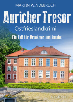 »Na ja, der Safe ist leer und der Mann tot.« Der Lehrer Jan Schepker liegt ermordet in seinem Haus in Aurich. Ein hinter einem Gemälde versteckter Wandsafe wurde offenbar leergeräumt. Was befand sich in dem Tresor? Weshalb war die finanzielle Situation des Auricher Lehrers so viel besser, als sein Beruf es vermuten lässt? Und war der Totenkopf, der vor wenigen Wochen auf seinem Auto prangte, eine letzte Warnung? An Verdächtigen mangelt es den Kommissaren Wiebke Jakobs und Dr. Evert Brookmer jedenfalls nicht. Selbst die vermeintlich unbeteiligte Reinigungskraft, die das Opfer auffand, verstrickt sich in Widersprüche. Während die ostfriesischen Ermittler gemeinsam mit Spürhund Fiete verschiedenen Fährten nachgehen, ahnen sie nicht, dass der Mörder auch vor einer weiteren Tat nicht zurückschreckt …