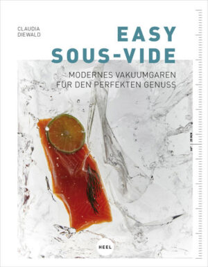 Sous-Vide: Ist das nicht ein alter Hut? Von wegen. In diesem Buch zeigt Autorin Claudia Diewald mit über 55 sorgfältig ausgewählten, teils raffinierten, immer alltagstauglichen Rezepten, wie zeitgemäß die einst den Spitzenköchen vorbehaltene Garmethode auch oder gerade heutzutage noch ist. Das Prinzip ist ebenso clever wie einfach: Lebensmittel werden vakuumiert und bei exakt kontrollierten Temperaturen für eine genau berechnete Zeit schonend im Wasserbad gegart. Das Ergebnis ist gut planbar, gelingsicher und dank des so versiegelten Eigengeschmacks der Lebensmittel aromen-, nährstoff- und vitaminreich - also rundum fantastisch! Den Rezepten vorangestellt ist ein umfassender Einleitungsteil mit interessantem Wissen, allerlei Profitipps und -tricks sowie hilfreichen Step by Step-Anleitungen. Er gibt, leicht verständlich formuliert, Einblick in Handhabung, Nutzen und Einsatzmöglichkeiten dieser gar nicht mehr so neuen, aber nach wie vor äußerst praktischen und effektiven Garmethode, die sich letztlich sogar als ressourcensparend zeigt. Eine umfangreiche Tabelle über die Garzeiten einer Vielzahl von Lebensmitteln ist ebenfalls enthalten. Also nichts wie ran ans Vakuumiergerät!