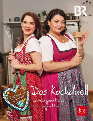 Die Serienlieblinge Kathi und Moni liefern sich im ersten Dahoam-is-Dahoam-Kochbuch die herzlichste Küchenschlacht, seit es Kochbücher gibt. Wenn die beiden die Kochlöffel kreuzen, kommt das Beste auf den Tisch, was Lansing zu bieten hat! Es geht hoch her in der Voglhof-Küche, seit Heimat-Bloggerin Kathi ihr erstes Kochbuch schreibt. Mit viel guter Laune und Experimentierfreude recherchiert und revolutioniert sie die Lieblingsrezepte und Küchengeheimnisse der Dorfgemeinde. Alles easy ... bis sich beim Probekochen Tante Moni zur Koautorin erklärt und mit authentischen Schmankerln gegen Kathis gspinnerte Ideen antritt Gscheid guad: Seien Sie die Jury bei diesem Duell!